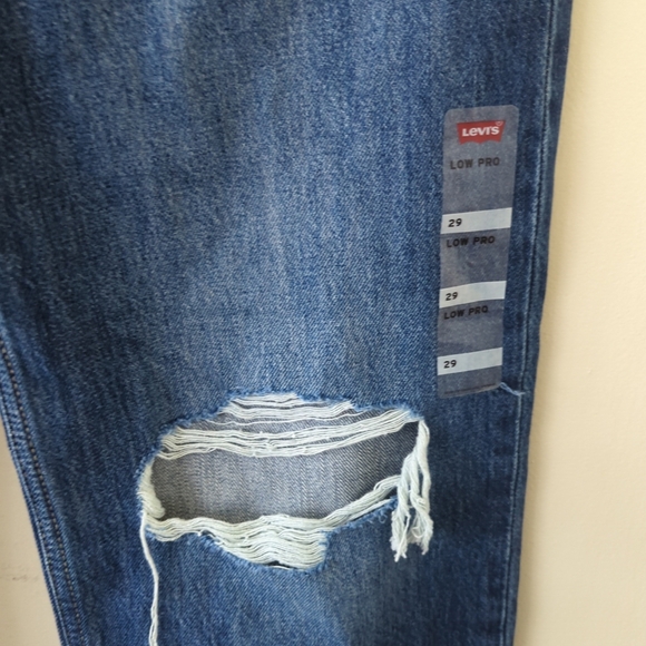 New with tags Levi's low pro mid-rise size 29 straight leg - Picture 4 of 7